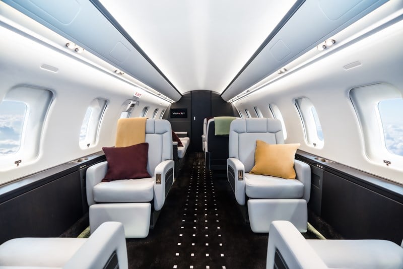 Challenger 605 interior