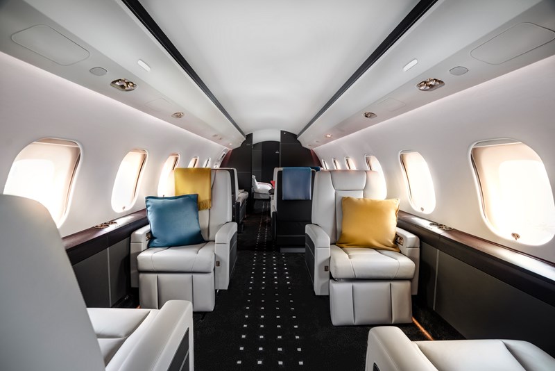 global 5000 interior shot